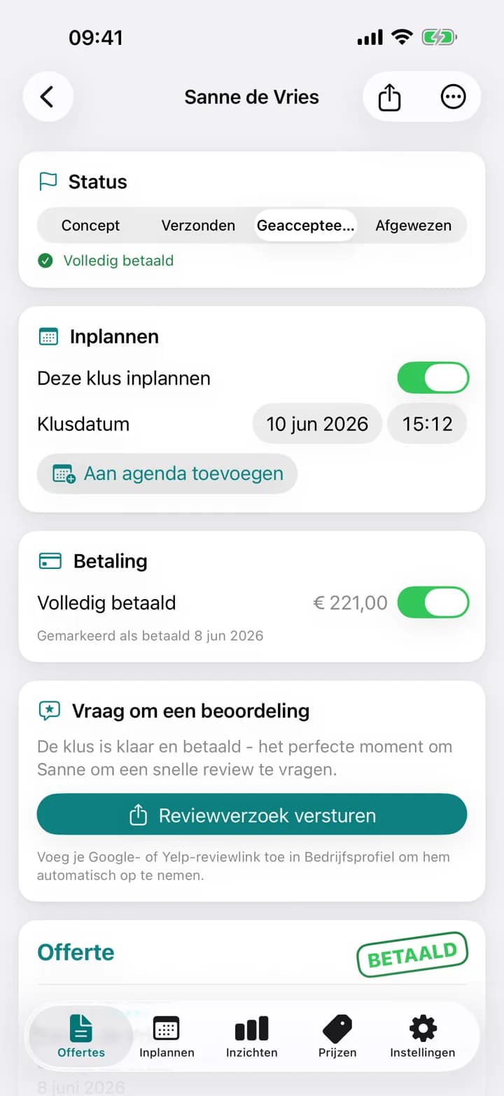 Een Estimaid-schoonmaakofferte, gemarkeerd als betaald